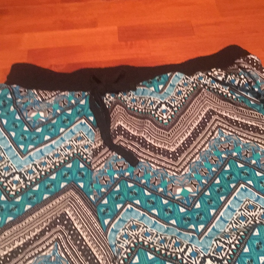 Pattern joggers - Picture 2 of 3